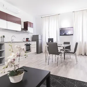 Hemeras Boutique Homes - City Center Design Flats Daire