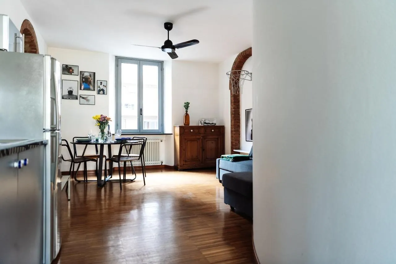 Apartment The Home Of Fame - Bosco Verticale View Milan